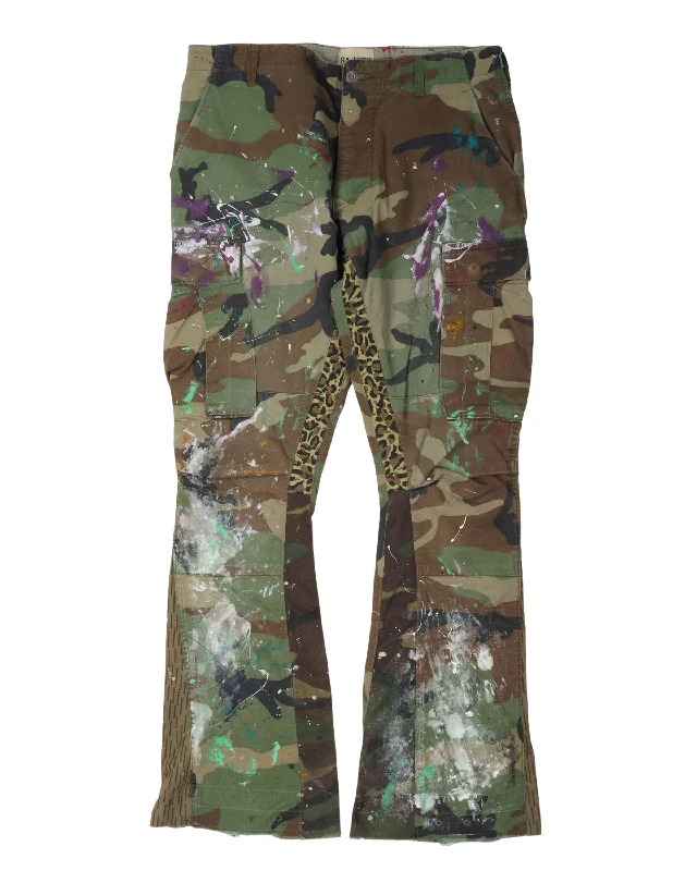 LA Flare Camo Cargo Pants Fashionable Tapered Leg Pants