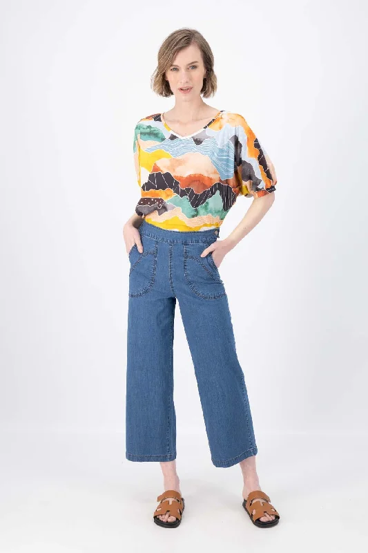 Peggy Ligera Pants Light Wash in Summer Denim Fashionable Button-Up Pants