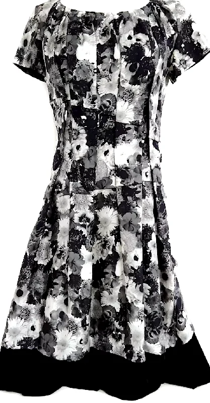 Louis Vuitton Paris. Grays Floral Silk, Rayon Dress