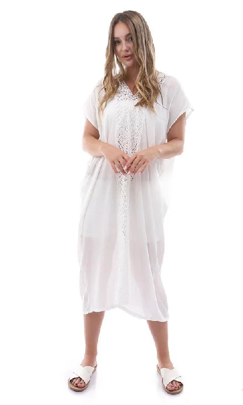 95107 Front & Back Perforated Crochet V-Neck Off-White Dress