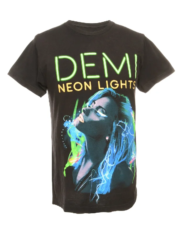 Demi Lovato Black Band T-shirt - L Terry Blend Velvet Blend Canvas Blend