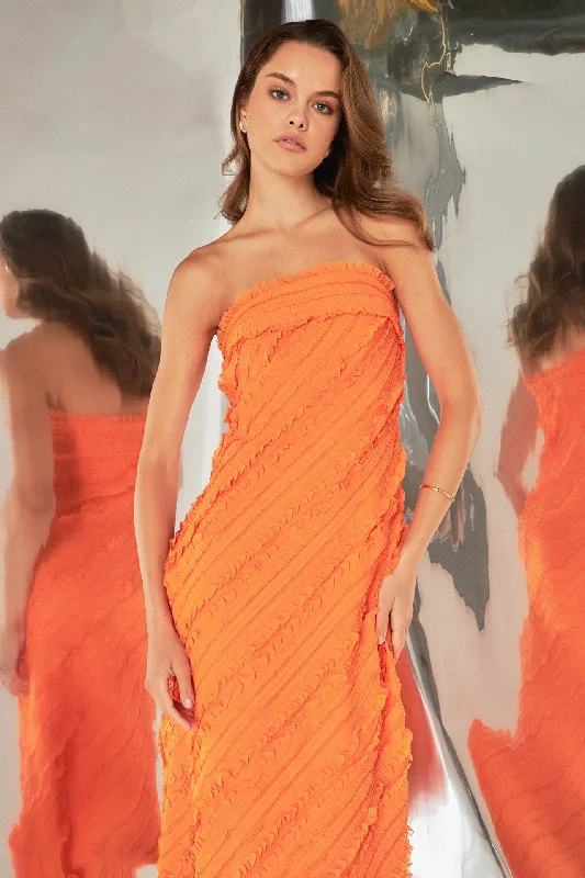 Strapless Ruffled Maxi Dress Stylish Maxi Dress with Frills
