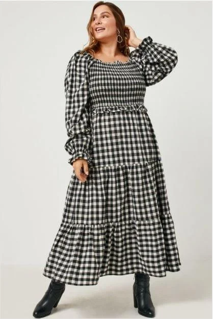 Magnolia- plus size gingham maxi dress Stylish V-Neck Maxi Dress