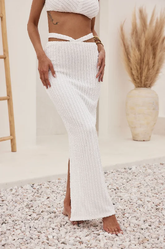 West Coast White Maxi Skirt flowy skirt hem